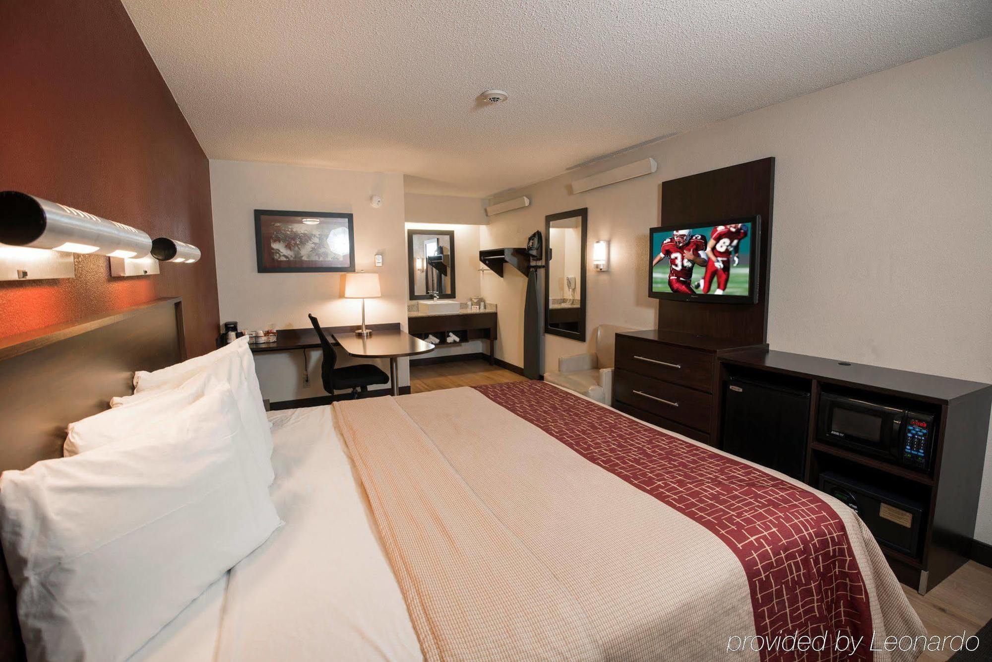 Red Roof Inn Toledo - Момі Екстер'єр фото